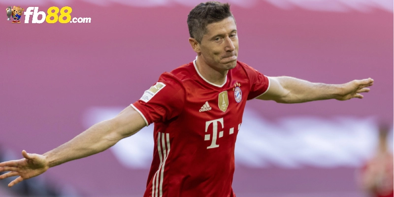 Chinh Phục Bóng Đá - Cầu Thủ Ghi 4 Bàn Thắng Gọi Là Gì 3 Robert Lewandowski