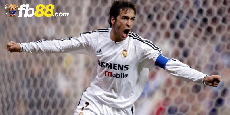 Cầu Thủ Vĩ Đại Nhất Real Madrid - Tin Xốp Dẻo 2024 3 Raul Gonzalez