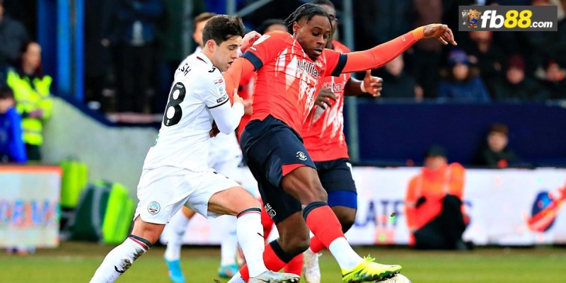 Soi kèo Luton Town vs Watford lúc 18h30 ngày 19/10/2024 1 Chuyên gia FB88 nhận định Luton Town vs Watford