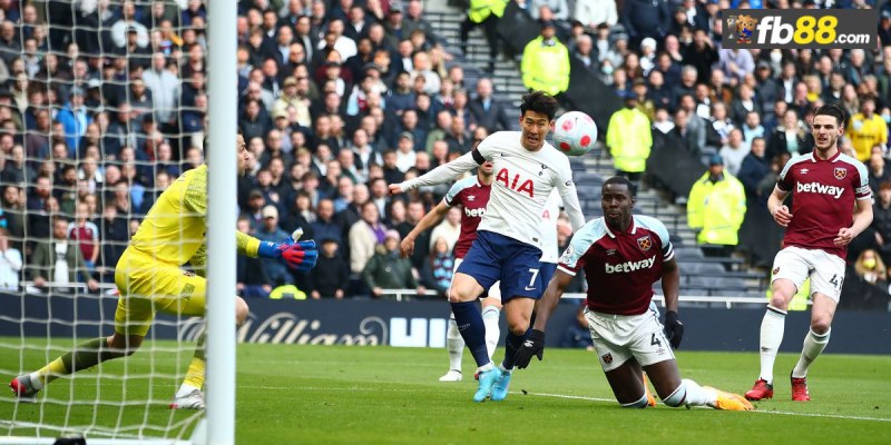 Soi kèo Tottenham Hotspur vs West Ham lúc 18h30 19/10/2024 1 Chuyên gia FB88 nhận định Tottenham Hotspur vs West Ham